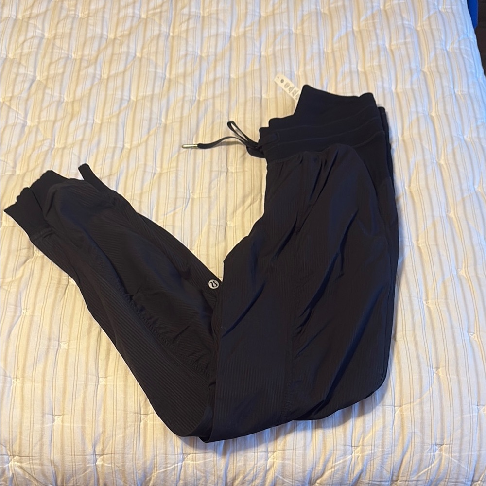 Lululemon Black Womens Nylon Joggers